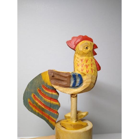 Mechanical Foot Kicking Rooster Hen Chicken Bottle Stopper Carved Wood Bar Anri - Picture 4 of 8
